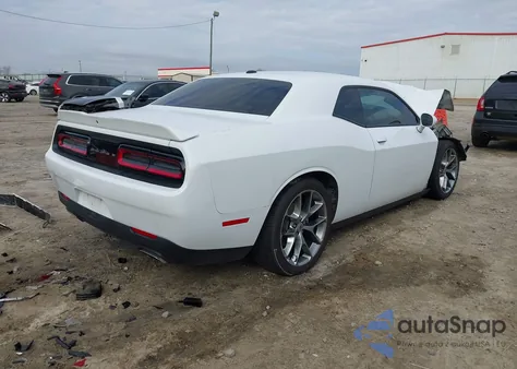 2022 Dodge Challenger Gt z USA, uszkodzony, nr VIN 2C3CDZJG6NH230053